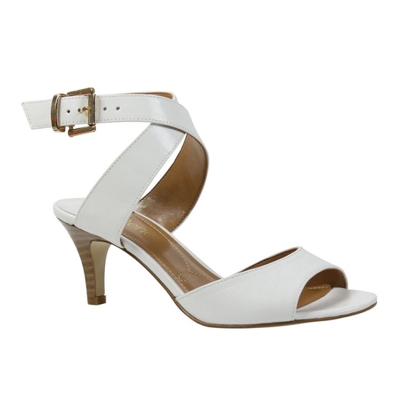 J. Renee Sancino Leather Sandals Sz 9 Memory Foam Buckle Ankle Strap Heels - Picture 1 of 10